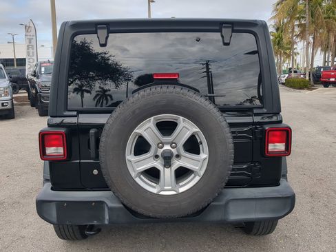Used 2020 Jeep Wrangler Unlimited Sport S image 6