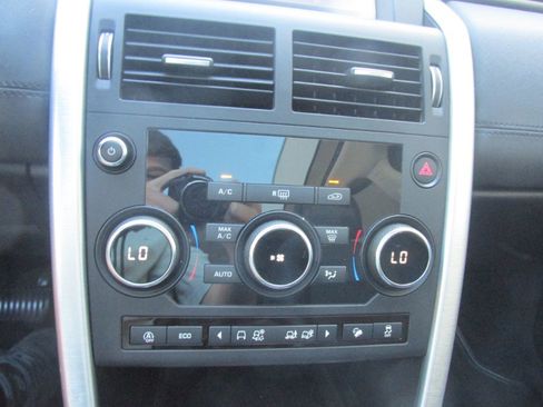 Used 2018 Land Rover Discovery Sport HSE image 50