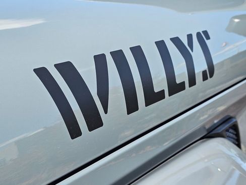 New 2025 Jeep Gladiator Willys image 11