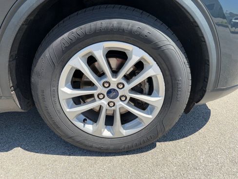 Used 2022 Ford Escape SE w/ Convenience Package FWD image 22