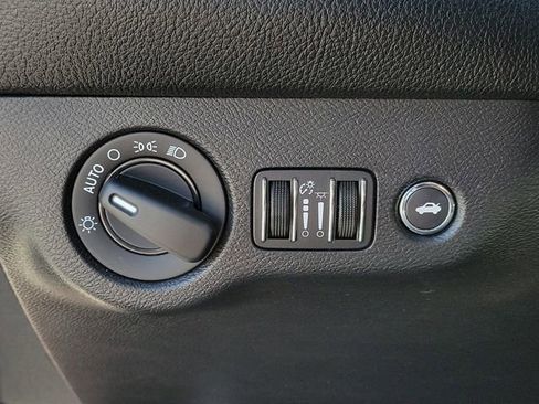 Used 2016 Dodge Challenger SRT Hellcat RWD image 29