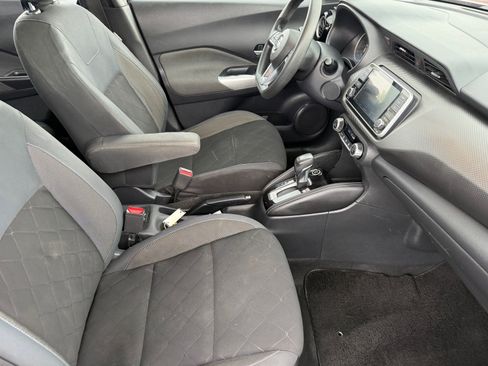 Used 2019 Nissan Kicks SV FWD image 12