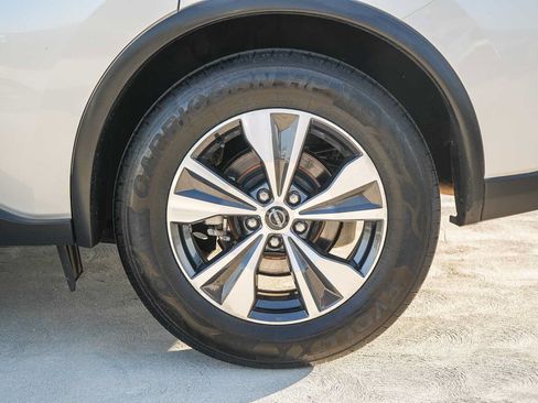 Used 2023 Nissan Murano SV AWD/4WD image 10