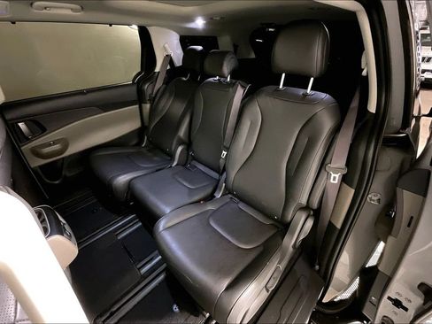 Used 2026 Kia Carnival SX FWD image 25
