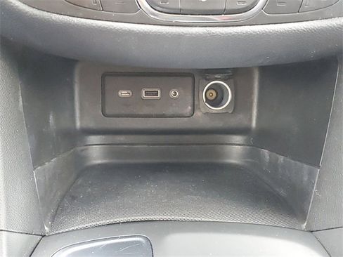 Used 2021 Chevrolet Equinox LT image 20