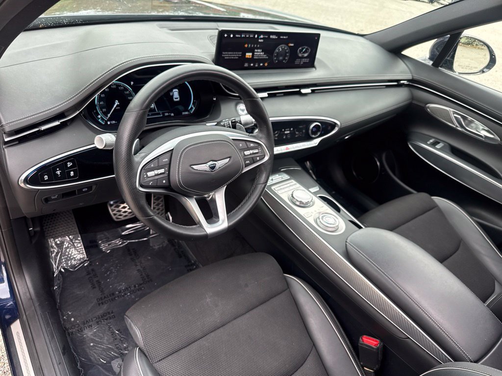 Used 2024 Genesis GV70 2.5T w/ Sport Prestige Package AWD/4WD image 15