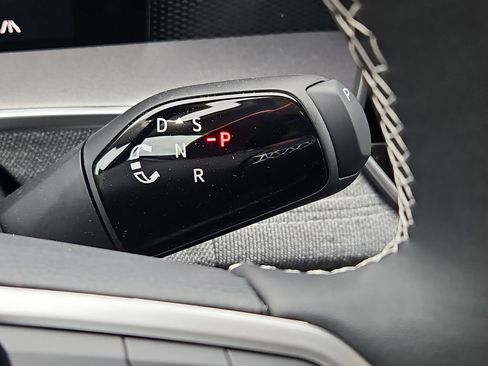 New 2026 Volkswagen Tiguan S AWD/4WD image 16