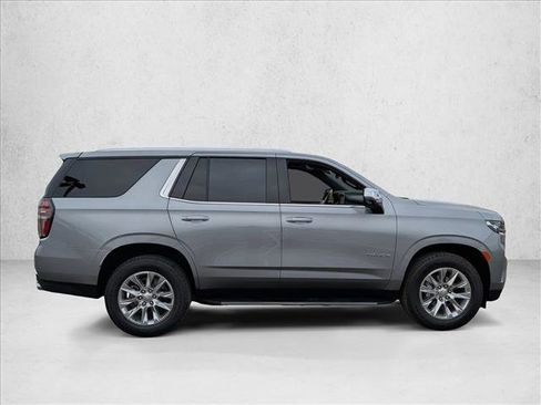 Used 2023 Chevrolet Tahoe Premier w/ Premium Package AWD/4WD image 4