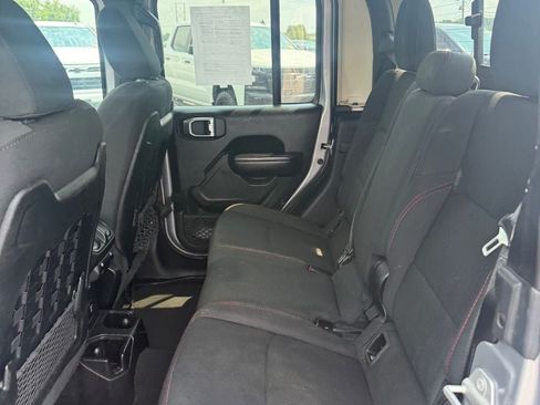 Used 2020 Jeep Gladiator Rubicon AWD/4WD image 30