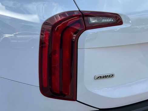 Used 2022 Kia Telluride LX AWD/4WD image 10