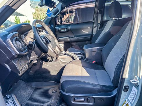 Certified 2023 Toyota Tacoma TRD Off-Road w/ Black Out Package (TMS) AWD/4WD image 20