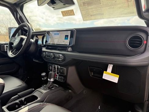 New 2026 Jeep Wrangler Unlimited Rubicon w/ Xtreme 35 Tire Package image 14