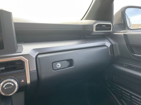 Used 2025 Toyota 4Runner SR5 image 34