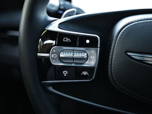 Used 2023 Genesis G90 3.5T AWD/4WD image 36