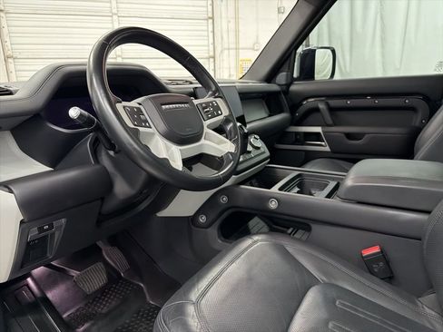 Used 2022 Land Rover Defender 110 XS Edition image 12