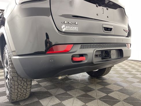 Used 2024 Jeep Compass Trailhawk w/ Trailhawk Elite Group image 6