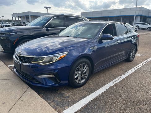 Used 2020 Kia Optima LX image 21