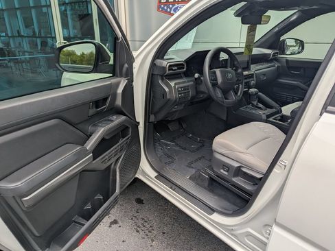 Used 2025 Toyota Tacoma SR5 RWD image 9