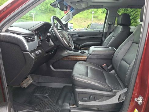 Used 2019 Chevrolet Tahoe LT AWD/4WD image 12