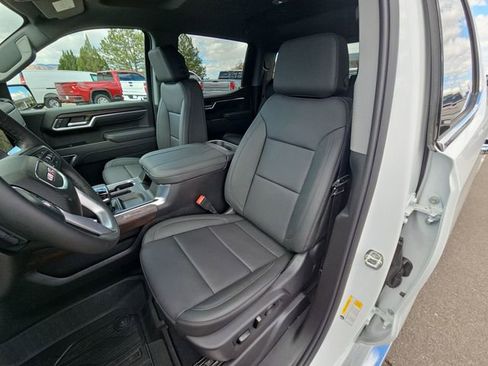New 2026 GMC Sierra 1500 SLT w/ SLT Premium Package image 15