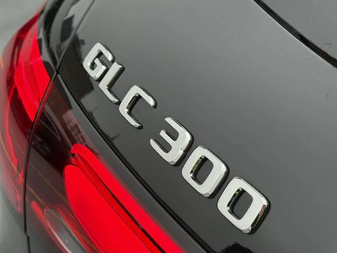 New 2025 Mercedes-Benz GLC 300 4MATIC image 9
