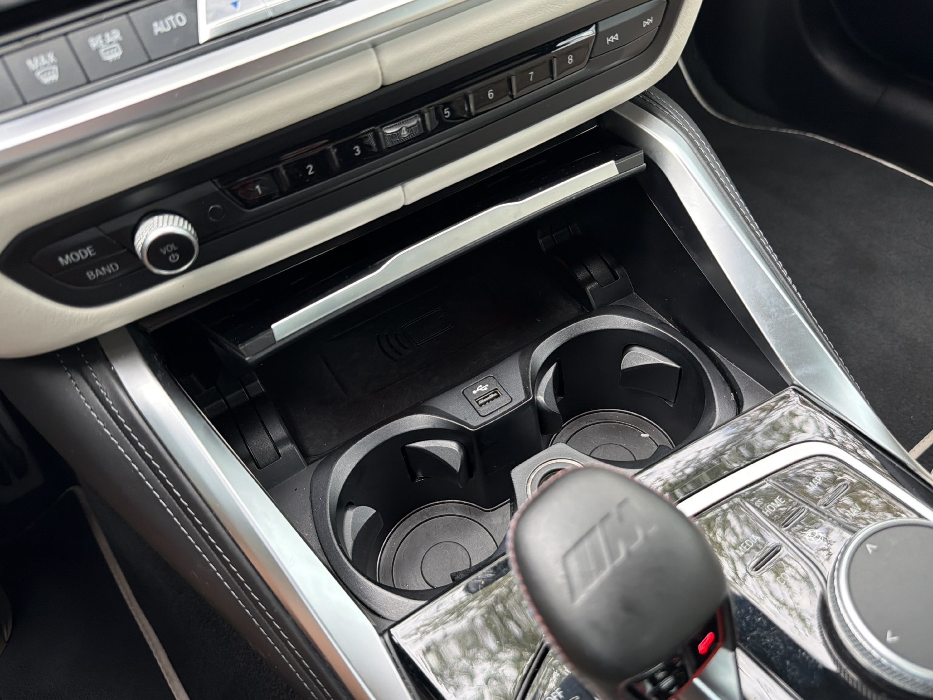 Used 2022 BMW M4 xDrive Competition w/ M Carbon Exterior Package AWD/4WD image 31