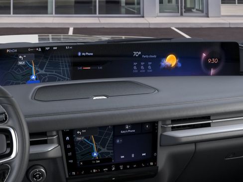New 2026 Lincoln Navigator L Premier AWD/4WD image 14