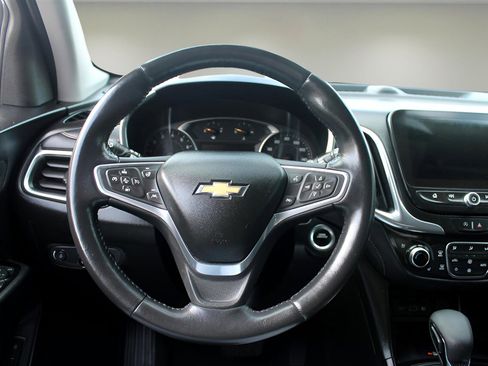 Used 2022 Chevrolet Equinox Premier image 18