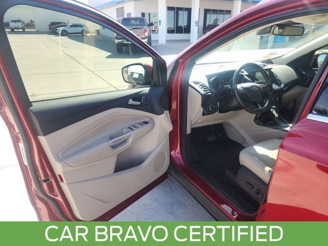 Used 2019 Ford Escape Titanium FWD image 18