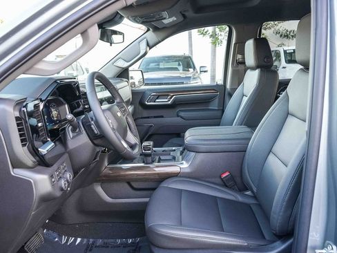 New 2026 Chevrolet Silverado 1500 LT w/ Z71 Off-Road Package AWD/4WD image 17