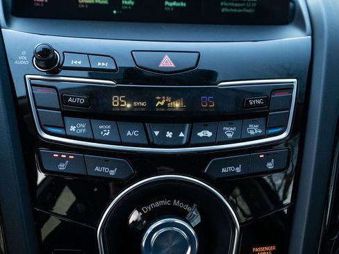 Certified 2025 Acura RDX w/ Technology Package image 35