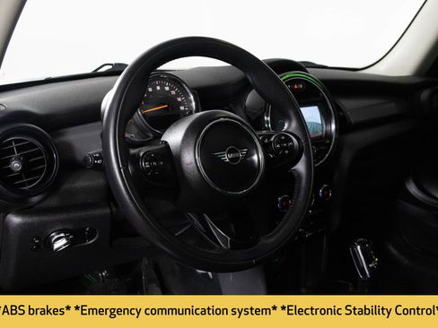 Used 2020 MINI Cooper 2-Door Hardtop image 5