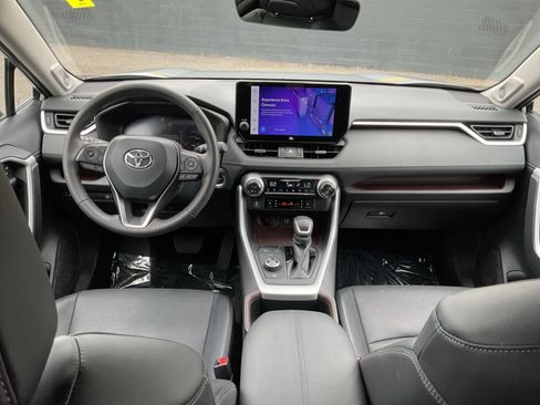 Used 2024 Toyota RAV4 Limited AWD/4WD image 17
