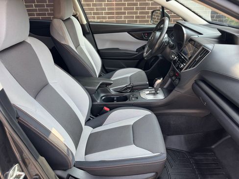 Used 2018 Subaru Crosstrek 2.0i Premium image 12