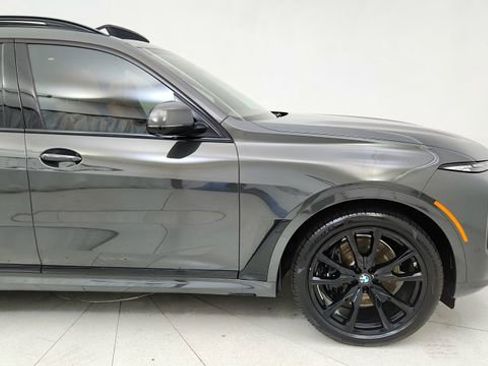 Used 2026 BMW X7 xDrive40i w/ M Sport Package AWD/4WD image 7