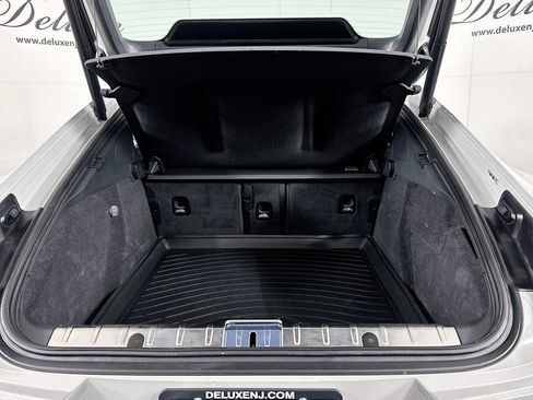 Used 2023 Porsche Panamera 4 Platinum Edition image 25