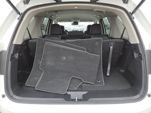 Used 2025 Honda Pilot EX-L image 19