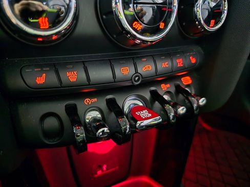 Used 2023 MINI Cooper S image 23