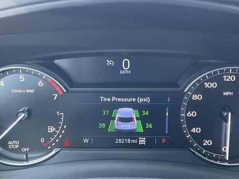 Certified 2023 Cadillac XT4 Premium Luxury w/ Cold Weather Package AWD/4WD image 19
