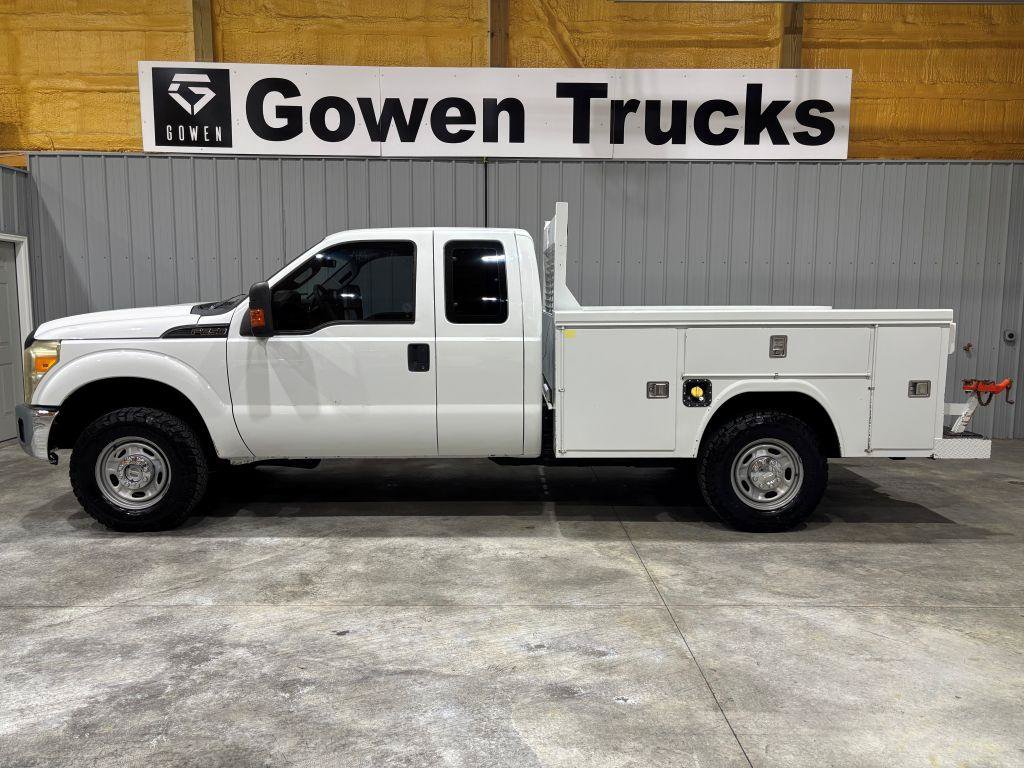Used 2011 Ford F250 XL w/ PWR Equipment Group AWD/4WD image 2