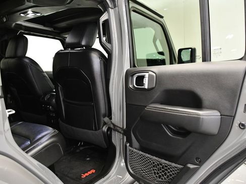 Used 2021 Jeep Wrangler Unlimited Sahara image 46