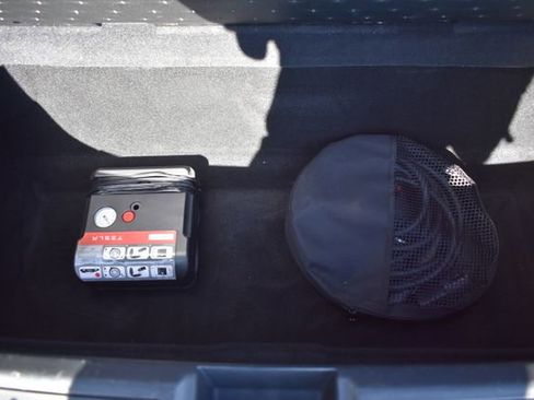 Used 2014 Tesla Model S 85 RWD image 37