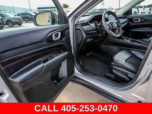 Used 2022 Jeep Compass Trailhawk AWD/4WD image 37