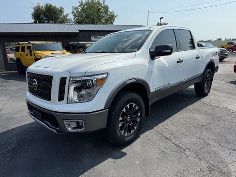 Used 2018 Nissan Titan PRO-4X image 1