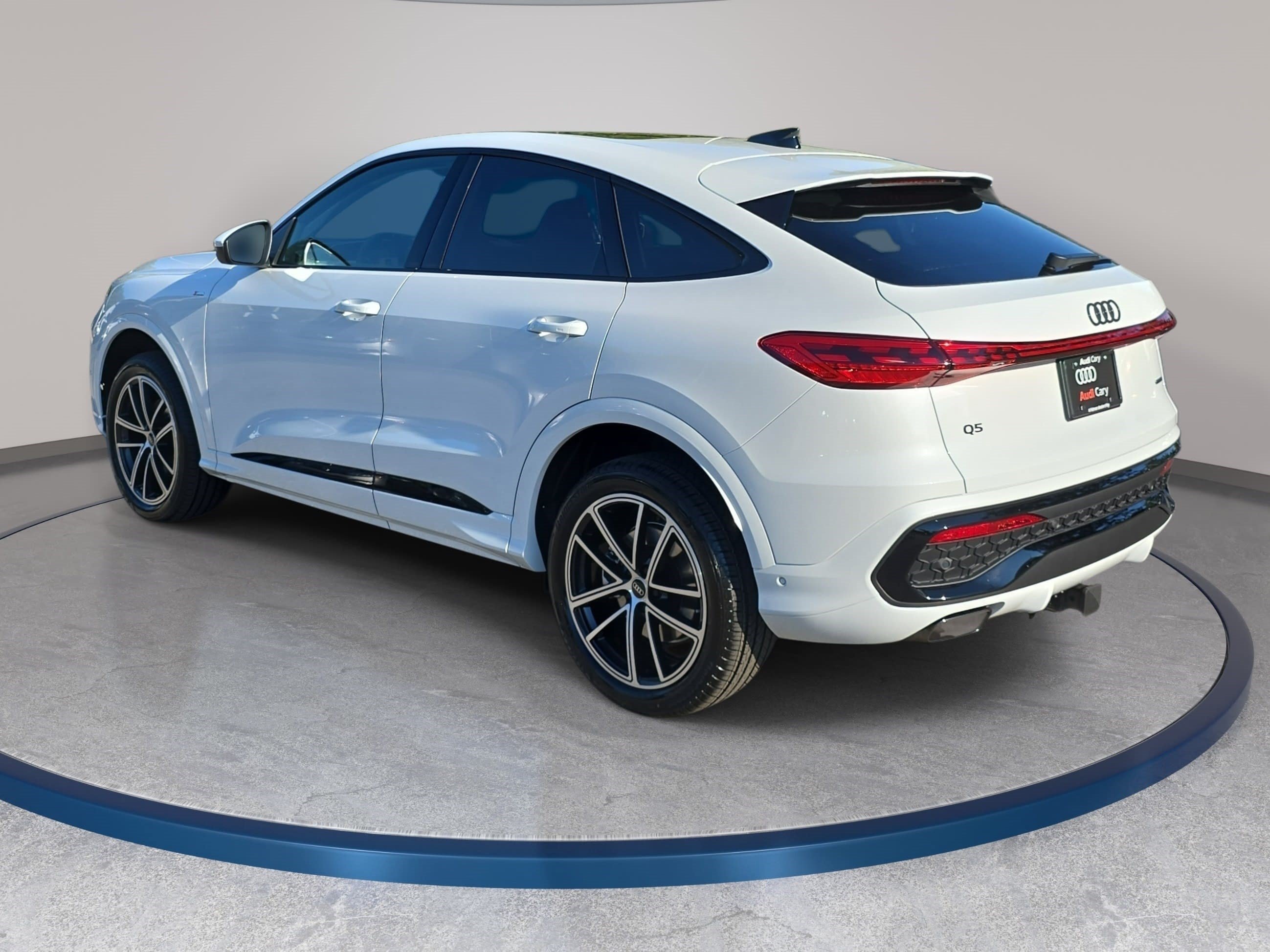 New 2026 Audi Q5 Premium Plus AWD/4WD image 7
