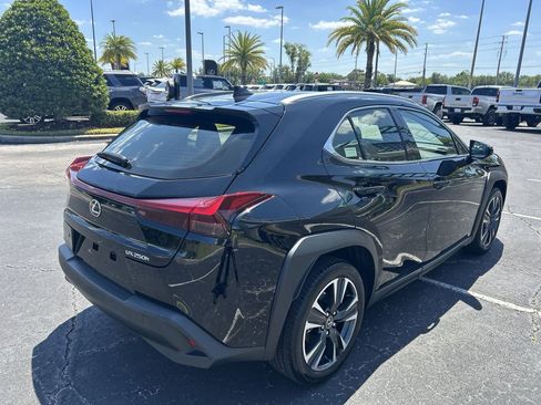 Used 2024 Lexus UX 250h FWD image 11