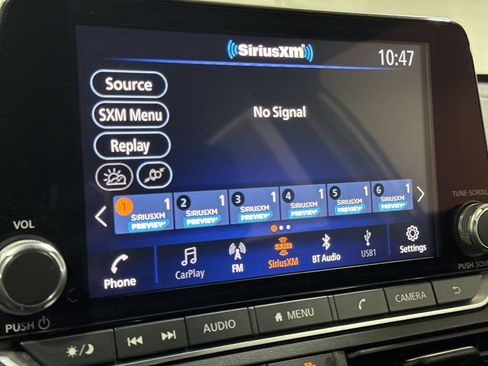 Used 2024 Nissan Altima 2.5 SV FWD image 14