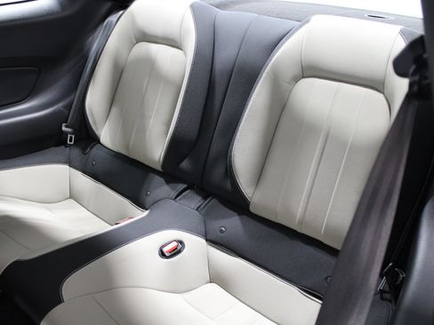 Used 2021 Ford Mustang GT RWD image 16