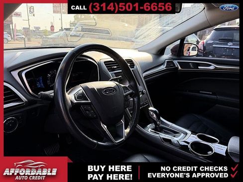Used 2013 Ford Fusion SE FWD image 9