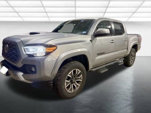 Used 2021 Toyota Tacoma TRD Sport w/ TRD Premium Sport Package image 4